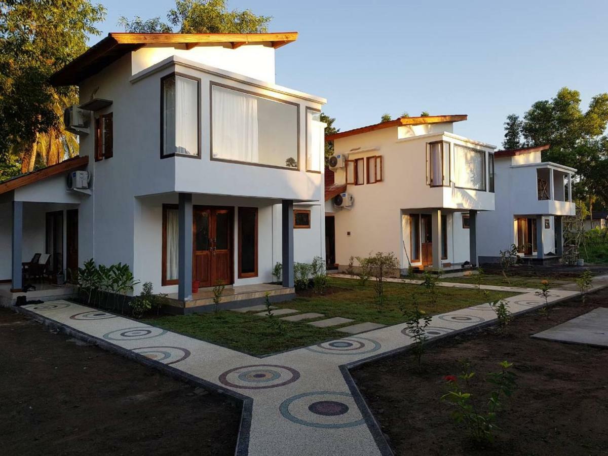 Kondo Villa Labuhan Pandan Екстериор снимка