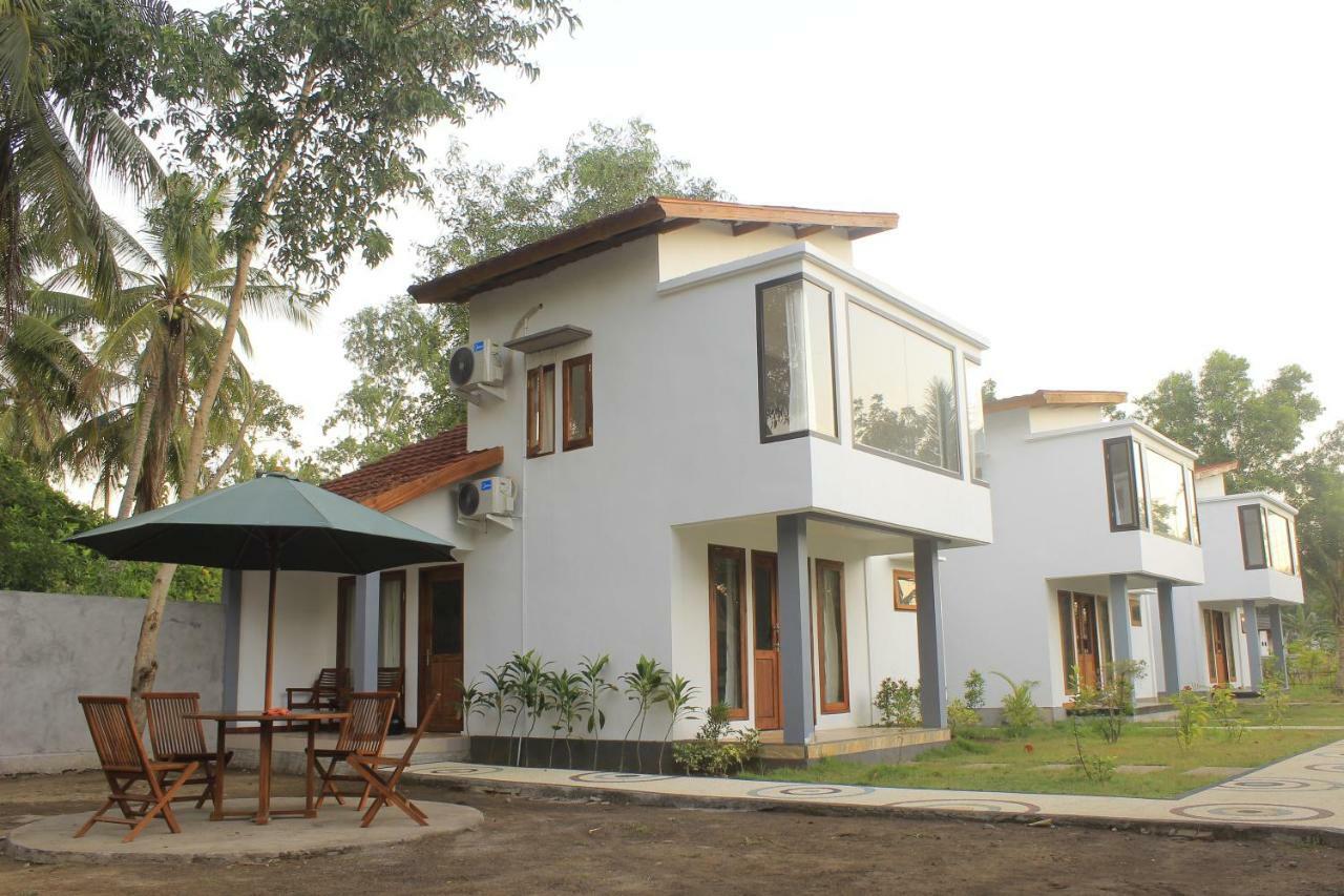 Kondo Villa Labuhan Pandan Екстериор снимка